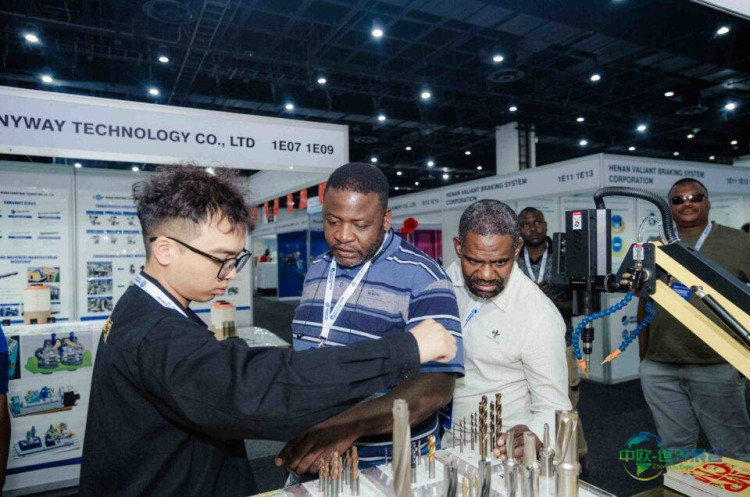 2025南非约翰内斯堡国际工业展暨中国（南非）国际贸易展览会闭幕，客户海外提货