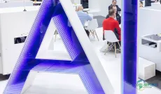 从边缘AI到智能出行，人工智能正推动电子行业发展