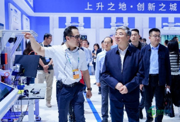 再度赴约科博盛会！上地街道携AI科创成果闪耀第28届科博会